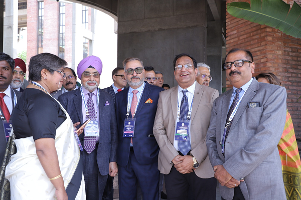 द बार एसोसिएशन ऑफ इंडिया के द्वारा नई दिल्ली में आयोजित दो दिवसीय सेमिनार में छत्तीसगढ़ से विनय दुबे एवं आशीष शुक्ला अधिवक्तागण सम्मिलित हुए.....