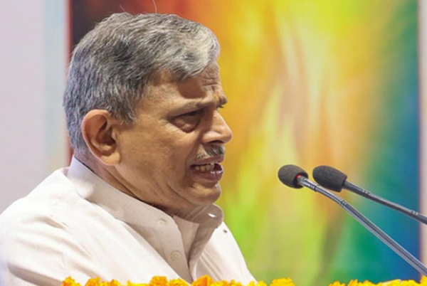 प्रवासी भारतीयों को मेजबान देशों की सेवा करनी चाहिए : दत्तात्रेय होसबोले