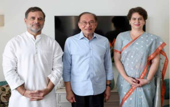 मलेशियाई प्रधानमंत्री अनवर इब्राहिम से म&zwj;िले राहुल और प्रियंका गांधी