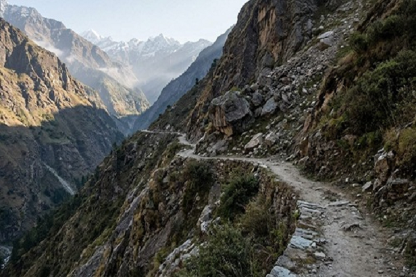 केदारनाथ पैदल मार्ग पर भूस्खलन के बाद एसडीआरएफ ने 6500 तीर्थयात्रियों को सुरक्षित निकाला