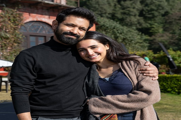 &lsquo;लिग्गी&rsquo; से &lsquo;मुसाफिर कैफे&rsquo; तक, वेदिका पिंटो अपने करियर में सही कदम बढ़ा रही हैं.