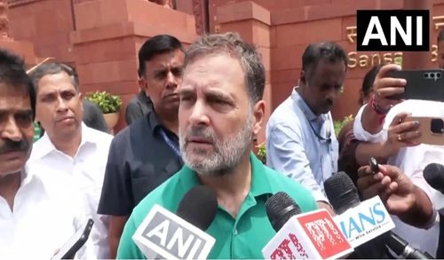 एसआईआर पर कांग्रेस के विरोध के बीच वियतनाम रवाना हुए राहुल गांधी