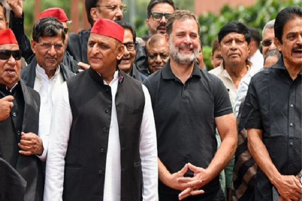 लाेकसभा रिजल्ट के दम पर यूपी में कांग्रेस की दावेदारी, इंडिया ब्लाक में सीट बंटवारे पर हलचल
