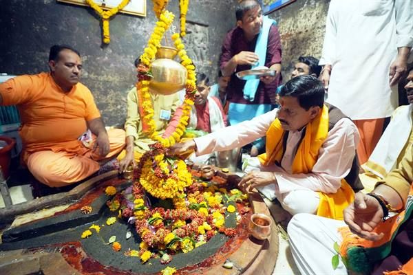 नेमावर के सिद्धेश्वर महादेव मंदिर का किया जाएगा जिर्णोद्धार : मुख्यमंत्री डॉ. यादव