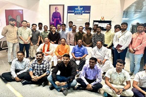 नई दिल्ली में छत्तीसगढ़ जूनियर पावर लिफ्टर्स से मुख्यमंत्री की मुलाकात