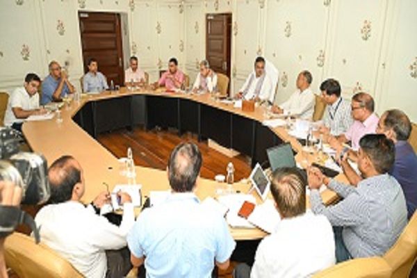 जल जीवन मिशन में प्रतिदिन के कार्यों का हो निर्धारण, हर घर में नल से पहुंचेगा भरपूर जल : मुख्यमंत्री