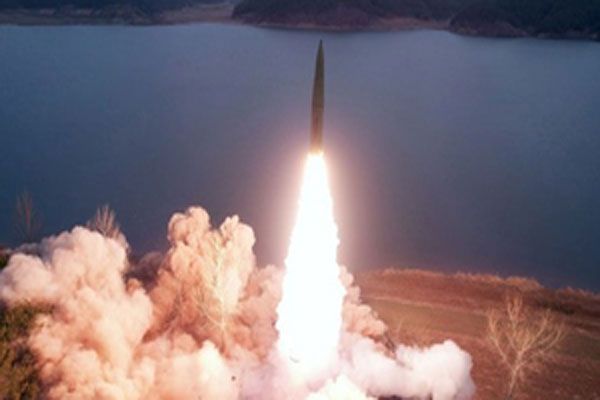 सैन्य अभ्यास के जवाब में उत्तर कोरिया ने दागे दो बैलिस्टिक मिसाइल