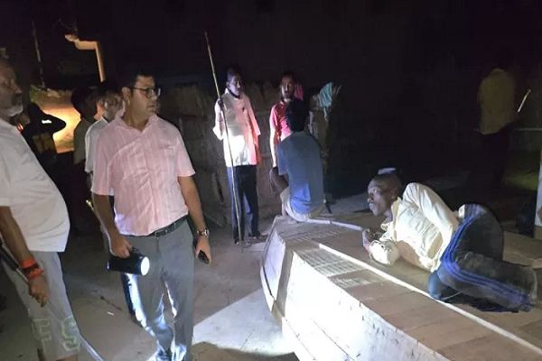  Bahraich Wolf Attack: भेड़िया प्रभावित गांवों में चौकसी बढ़ी, चप्पे-चप्पे पर निगरानी; पटाखे की धमक से गूंज रहे गांव