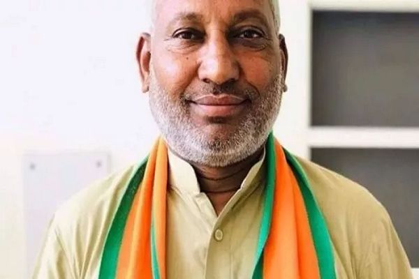 Haryana Election 2024: टिकट नहीं मिलने से BJP में बगावती सुर तेज, अब रतिया विधायक लक्षमण नापा ने दिया इस्तीफा