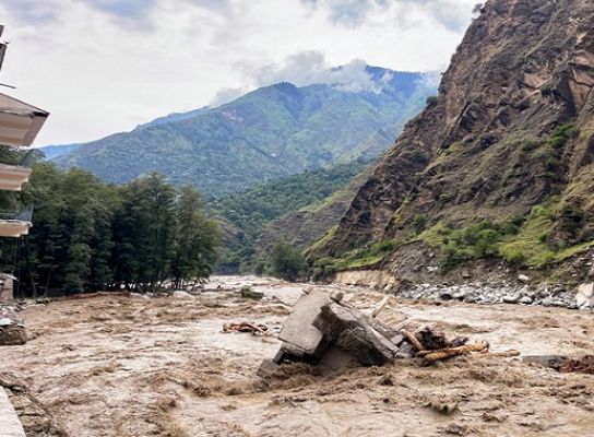 Himachal Disaster: हिमाचल में 'मौत' बनकर बरस रहा मानसून, तीन महीने में 185 लोगों ने गंवाई जान; 1332 करोड़ का नुकसान