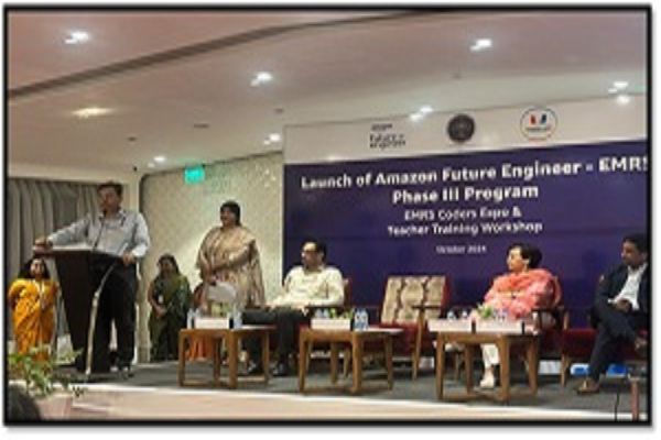 आवासीय विद्यालयों के लिए अमेज़ॅन फ्यूचर इंजीनियर प्रोग्राम किया शुरू