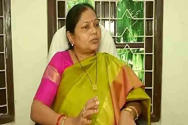 ओडिशा : महिला आयोग की अध्यक्ष मिनाती बेहरा को हटाया गया पद से