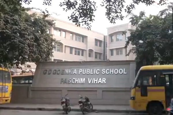 सुबह-सुबह DPS, GD गोयनका समेत दिल्ली के 40 स्कूलों को बम से उड़ाने की धमकी मिली, मांगे 30 हजार डॉलर, तलाशी जारी