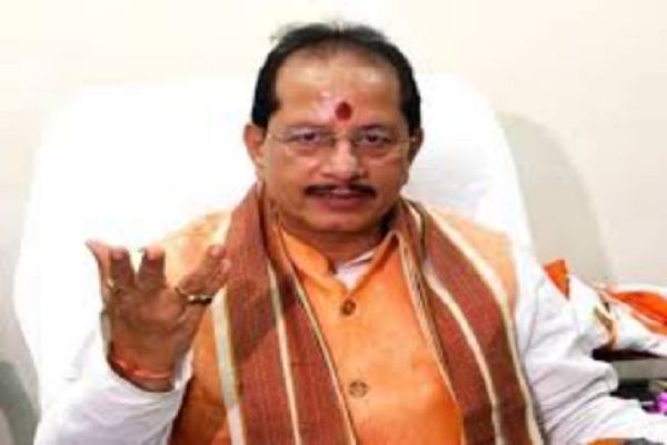 बेगूसराय में तेजस्वी यादव पर विजय सिन्हा का तंज, बोले- &lsquo;लालू को 15 साल मौका मिला, कोई वादा नहीं निभा पाए&rsquo;