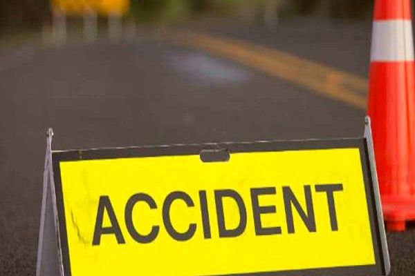 मौत के मुंह में समाई 3 जिंदगीः 2 भाई और महिला को पिकअप ने मारी ठोकर, तीनों ने तोड़ा दम, जानिए कब और कैसे घटी खौफनाक घटना&hellip;