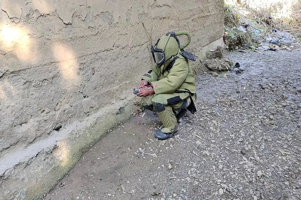 मणिपुर को दहलाने की बड़ी कोशिश नाकाम, सुरक्षाबलों ने बरामद किया 3.6 किलोग्राम विस्फोटक