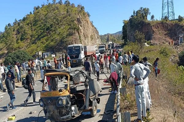 राजस्थान में भीषण हादसे में 5 की मौत, 8 की हालत नाजुक; ब्रेक फेल होने के बाद ट्रेलर ने टेंपो को मारी टक्कर
