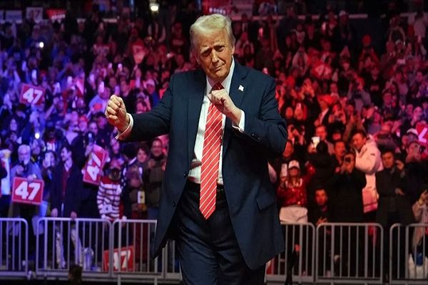  डोनाल्ड ट्रंप आज लेंगे अमेरिका के राष्ट्रपति पद की शपथ