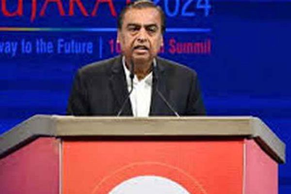 एआई का इस्तेमाल करो पर गुलाम मत बनो : मुकेश अंबानी