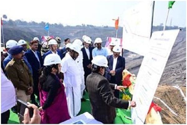 एच.डी. कुमारस्वामी ने बोकारो स्टील प्लांट के लिए मेगा विस्तार योजना का अनावरण किया