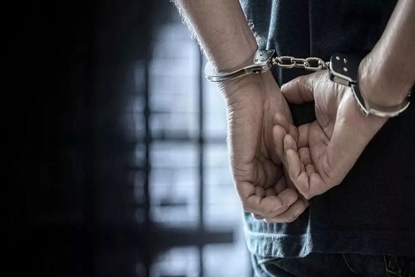 मुंबई में 7 और केरल में 2 बांग्लादेशी घुसपैठिए गिरफ्तार, ढाका में बांग्लादेशी अभिनेत्री मेहर अफरोज हिरासत में