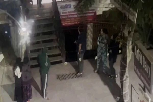 भूकंप आने पर खुद को कैसे रखें सुरक्षित; क्या करें और क्या न करें? जानिए सबकुछ