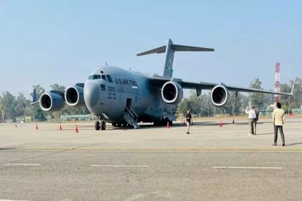 'अमेरिका से डिपोर्ट किए गए लोगों के सिर पर नहीं थी पगड़ी', US अधिकारियों के बर्ताव से सिख समुदाय नाराज