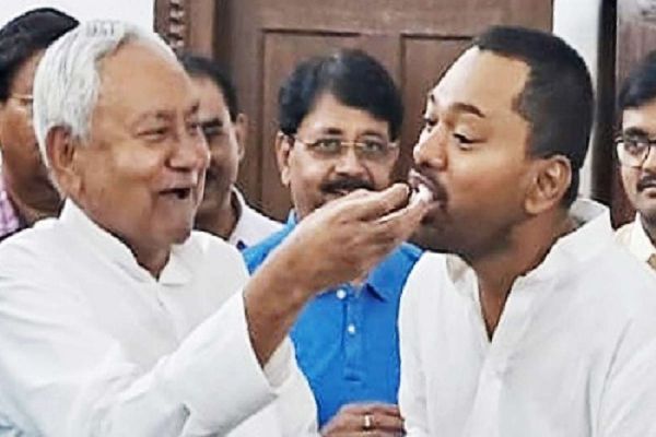 बेटे निशांत कुमार की लॉन्चिंग को तैयार हैं नीतीश कुमार