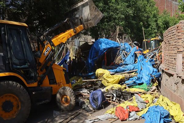 दस दिन की शांति के बाद फिर सुनाई दी पीले पंजे की गूंज