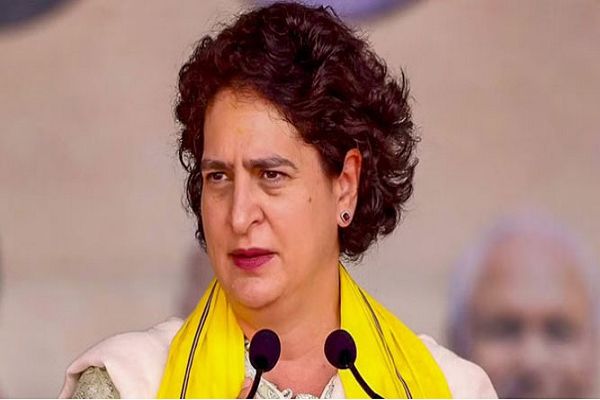 प्रियंका गांधी पटना में 2000 महिलाओं से करेंगी बात
