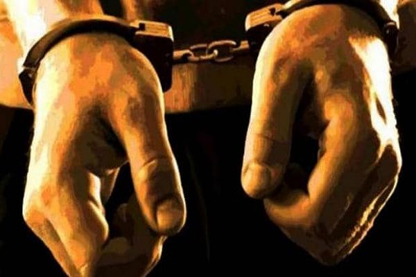 दिल्ली में 2 आतंकी गिरफ्तार, 'फिदायीन' हमलों की ले रहे थे ट्रेनिंग