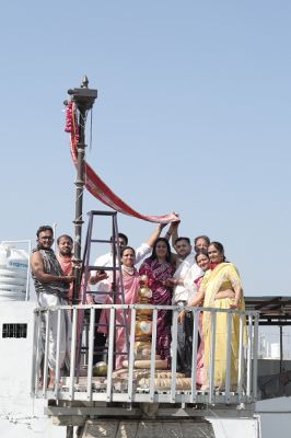  भक्ति की पताका संग गूँज उठा तिलकेश्वर तीर्थ; ध्वजा महोत्सव में उमड़े हज़ारों श्रद्धालु