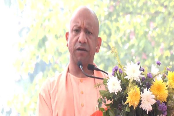 प्रदेश के हर शैक्षणिक संस्थान में अनिवार्य कराएंगे वंदे मातरम का गायन : योगी
