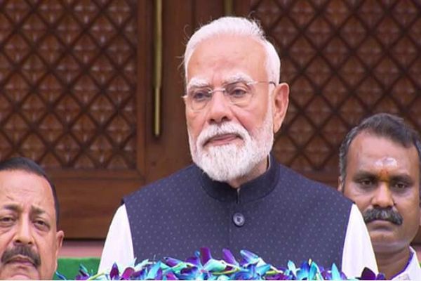 मानसून सत्र से पहले प्रधानमंत्री मोदी ने राहुल गांधी पर कसा तंज