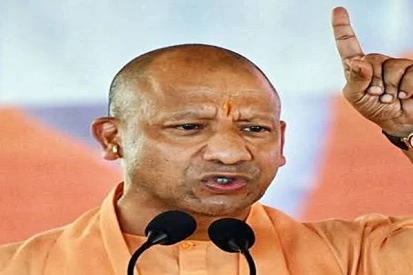 मुख्यमंत्री योगी आदित्यनाथ ने बांटे सरकारी नियुक्ति पत्र, बोले 6 माह में देंगे 1 लाख और नौकरियां