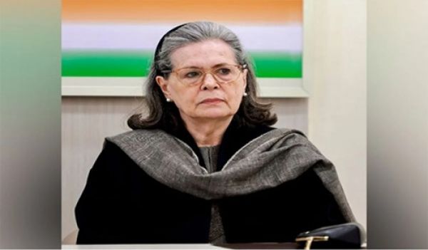 आप अंतिम उम्मीद...राहुल ने रद्द नहीं की रैली, व्यापारी पहुंचे सोनिया गांधी के पास