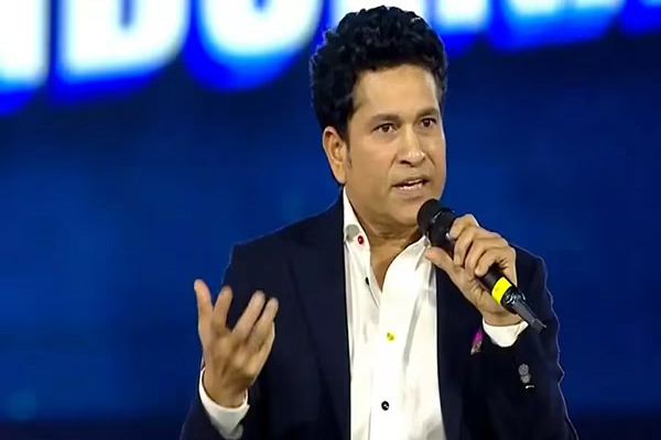 'मेरी भावनाओं के साथ खेला गया, आंखें गीली थीं', Sachin Tendulkar ने अपने फेयरवेल मैच को लेकर किया बड़ा खुलासा