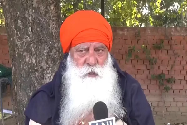 'अगर उन्&zwj;हें ड्रॉप करोगे, तो टीम बिखर जाएगी', Yograj Singh ने चैंपियंस ट्रॉफी के लिए भारतीय स्&zwj;क्&zwj;वाड पर किया रिएक्&zwj;ट