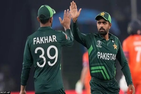  पाकिस्तान ने बांग्लादेश को सात विकेट से हराया सेमी-फाइनल की रेस से किया बाहर